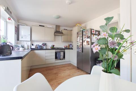 10a Downs View, Peacehaven, BN10 8JE