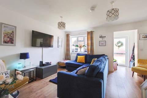 10a Downs View, Peacehaven, BN10 8JE