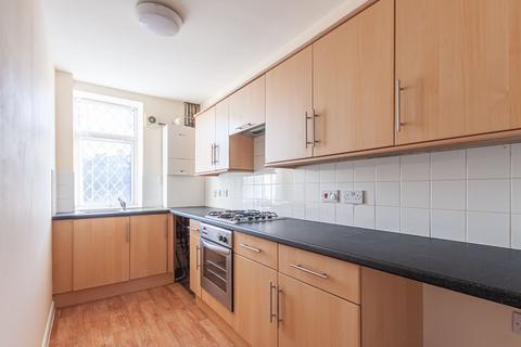 2 bedroom flat to rent, Flat ,  Brighton Road, Newhaven