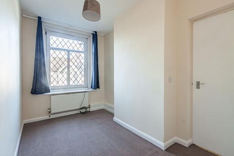 2 bedroom flat to rent, Flat ,  Brighton Road, Newhaven