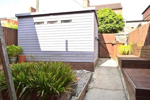 14 Cheviot Avenue, Oldham, OL8 4HB