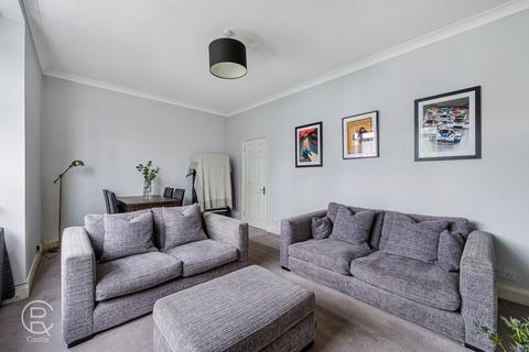 2 bedroom flat for sale, Greenford Avenue, London, W7