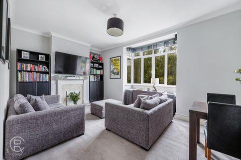 2 bedroom flat for sale, Greenford Avenue, London, W7