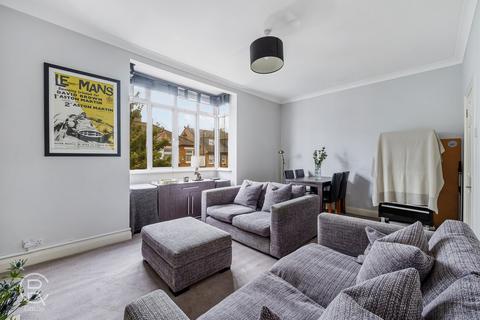 2 bedroom flat for sale, Greenford Avenue, London, W7