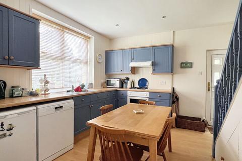 2 bedroom semi-detached house for sale, Park Square, Knaresborough