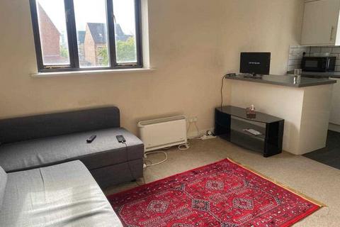 Studio for sale, Swan Drive, Colindale