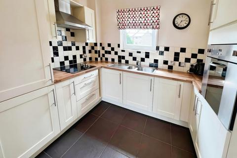 2 bedroom apartment for sale, Grenoside Grange Close, Grenoside
