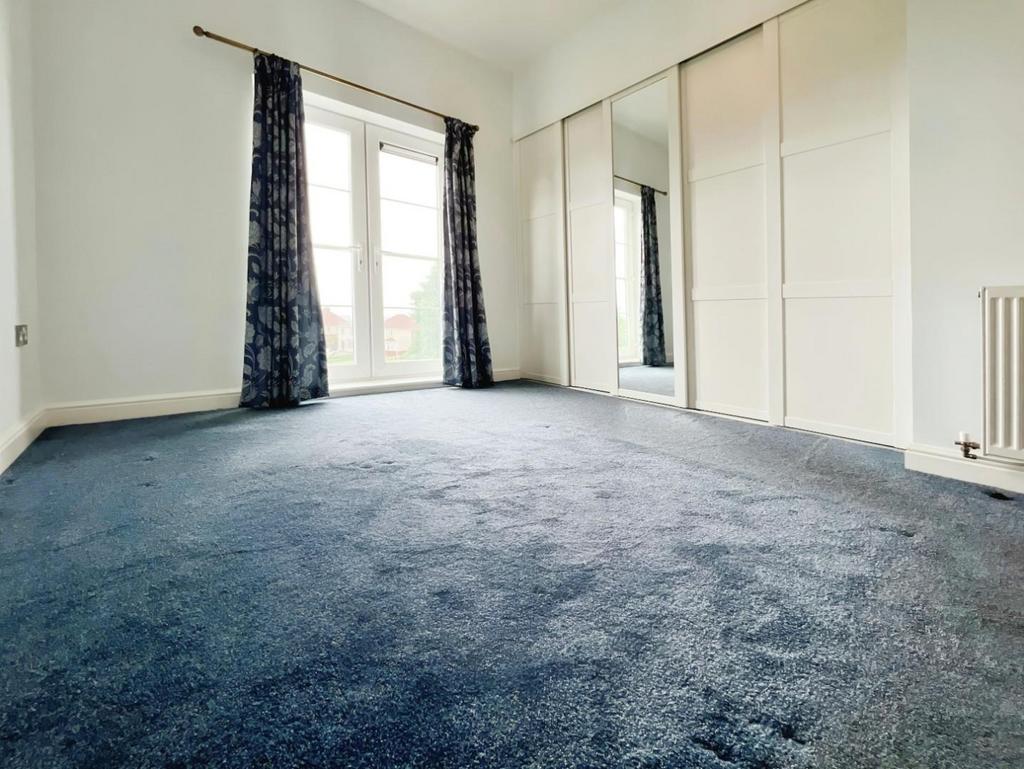 2e84bf7b-bedroom 202.jpg