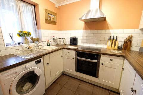 2 bedroom end of terrace house for sale, Vicarage Road, Marchwood SO40