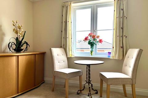 1 bedroom retirement property to rent, Gilhams Court, High Street, Berkhamsted HP4