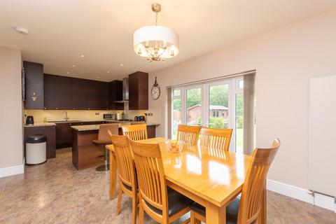 5 bedroom detached bungalow for sale, London Road, Sevenoaks, Kent