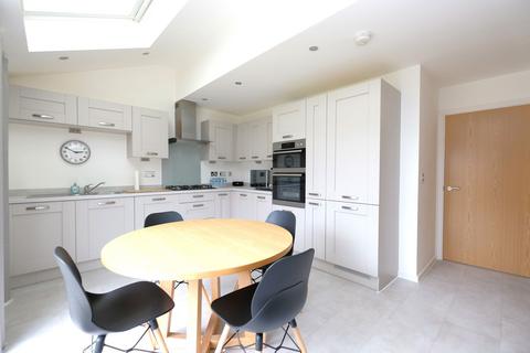 16 Grantham Crescent, Eccles, Manchester, M30 0ZB