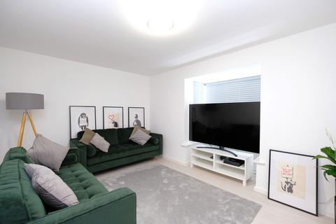 16 Grantham Crescent, Eccles, Manchester, M30 0ZB