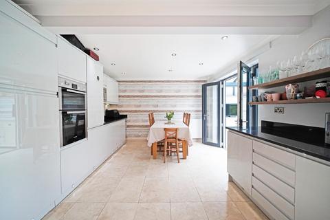 56 Barcheston Road, Knowle, Solihull, B93 9JT