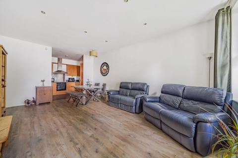 2 bedroom ground floor flat for sale, Edison Court, Culverden Park Road