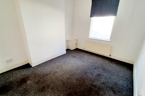 2 bedroom terraced house to rent, Princes Street, Bishop Auckland, County Durham, DL14