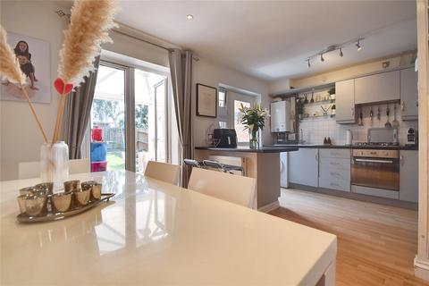 3 bedroom end of terrace house for sale, Kennet Green, Worcestershire WR5