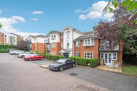 2 bedroom apartment for sale, Gloucester Court, Denham