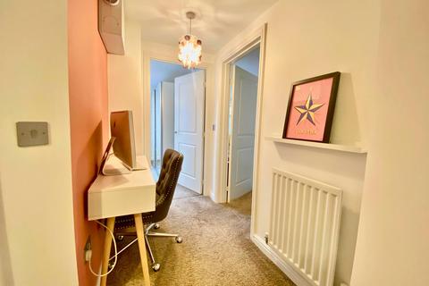 1 bedroom flat for sale, Heathermount, Broadheath, Altrincham, WA14