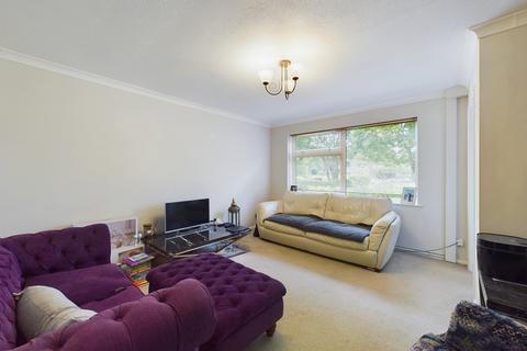 12 Greenside, Prestwood, Great Missenden, HP16 0SE