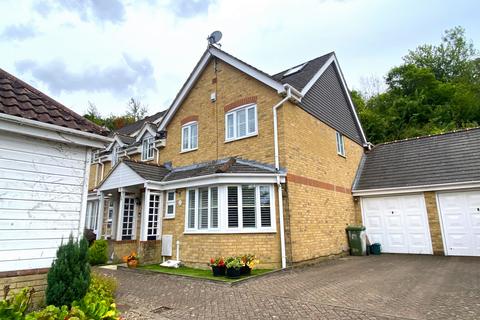 4 bedroom end of terrace house for sale, Foxwood Grove, Pratts Bottom, BR6