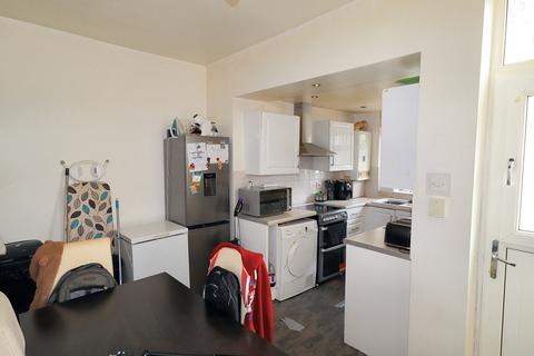 63 Broad Lane, Bradford, BD4 8PA
