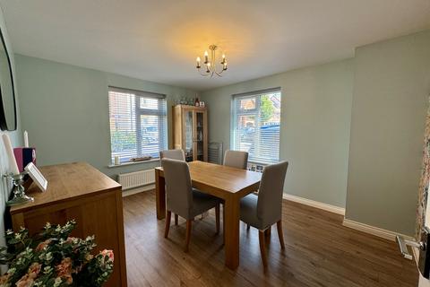 4 bedroom townhouse for sale, Hailsham, East Sussex, BN27