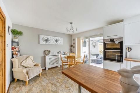 6 Stonepit, Tamworth, B77 1DN