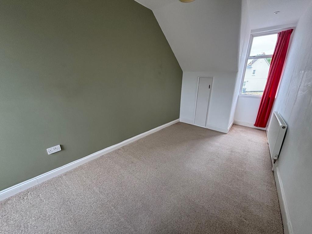 2nd Bedroom