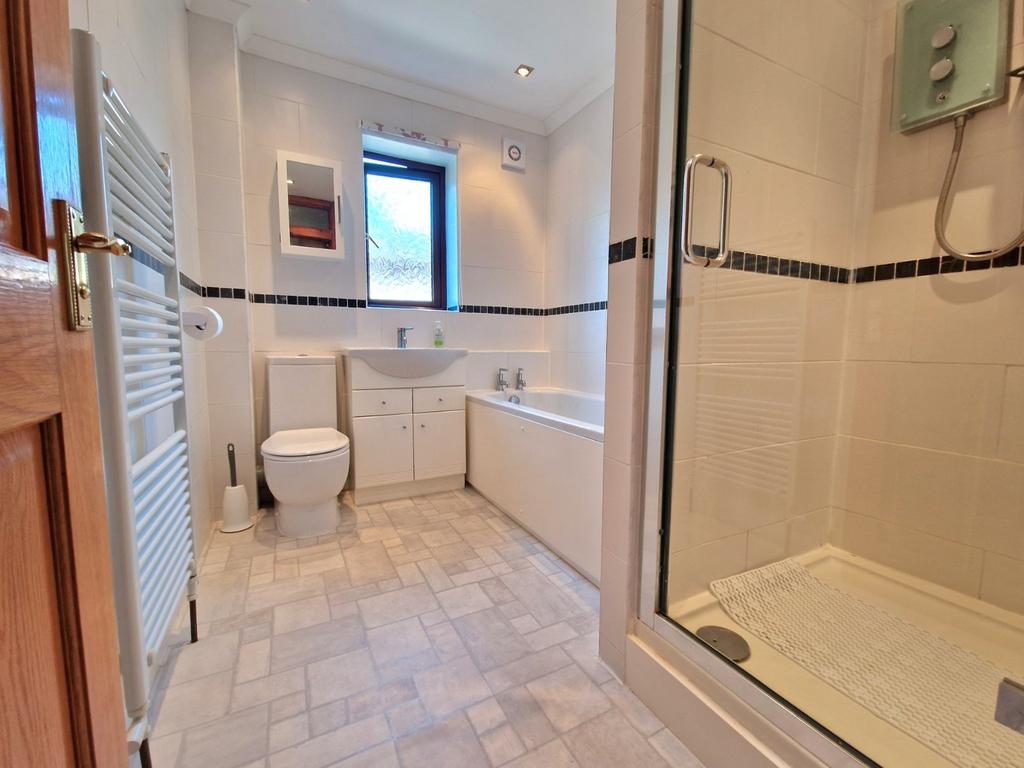 Bath &amp; Shower Room