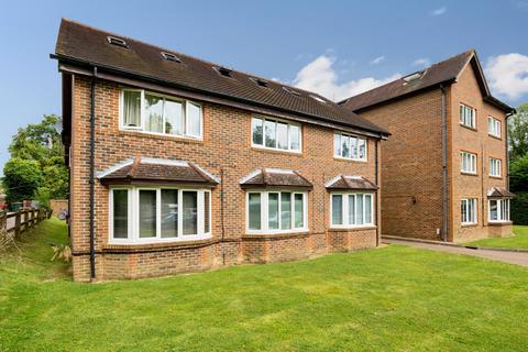 1 bedroom maisonette for sale, Perryfield Road, Crawley, West Sussex