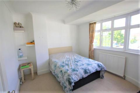 4 bedroom semi-detached house to rent, Chislehurst BR7