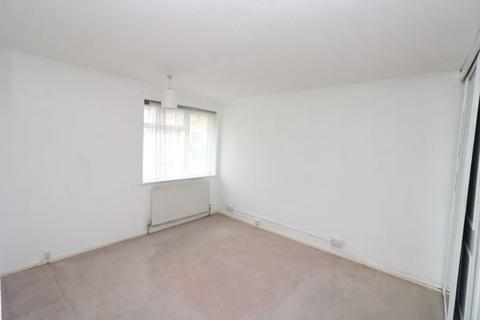 13 Harold Road, Cuxton, Rochester, ME2 1EE