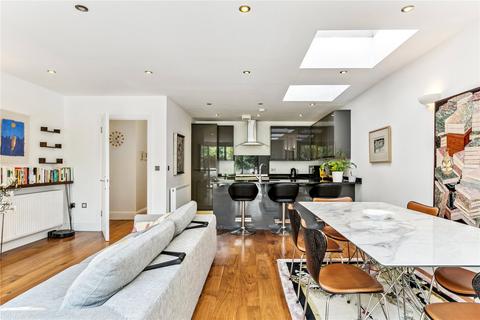 3 bedroom apartment for sale, Forthbridge Road, SW11