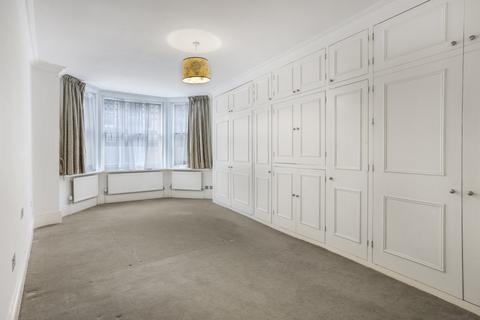 3 bedroom apartment to rent, Holland Park Gardens, Holland Park W14