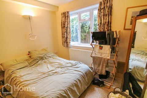 2 bedroom flat for sale, Avonfield Avenue, Bradford-on-Avon BA15