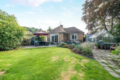 Windruff Catteshall Road, Godalming, GU7 1LY