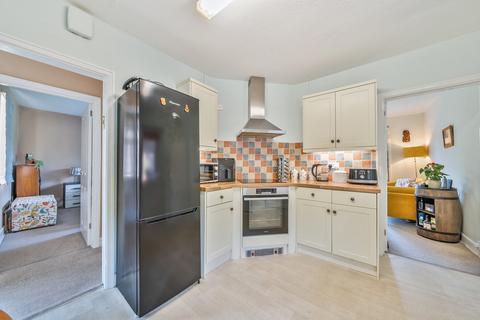 Windruff Catteshall Road, Godalming, GU7 1LY