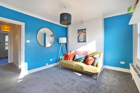 2 bedroom flat to rent, Wynell Road, London, SE23 2LN