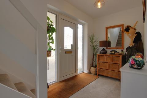 3 bedroom semi-detached house for sale, Hillmead Gardens, Bedhampton, Havant