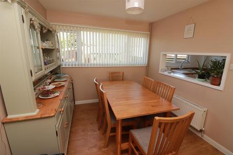 10 Lyndale Road, Yate, Bristol, BS37 4DD