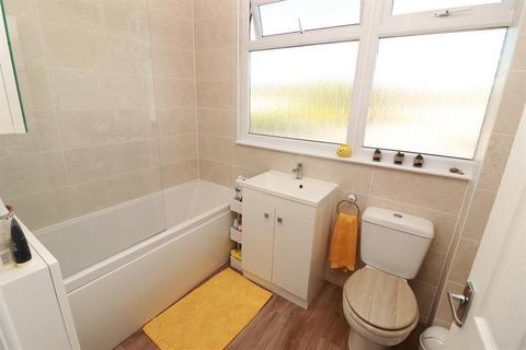 10 Lyndale Road, Yate, Bristol, BS37 4DD