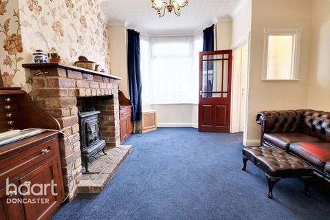 3 bedroom end of terrace house for sale, Broughton Avenue, Doncaster