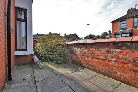 3 bedroom semi-detached house for sale, Greenway Road, Widnes, WA8