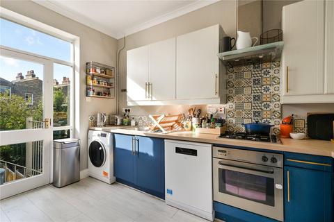 3 bedroom apartment for sale, Southborough Road, South Hackney, London, E9