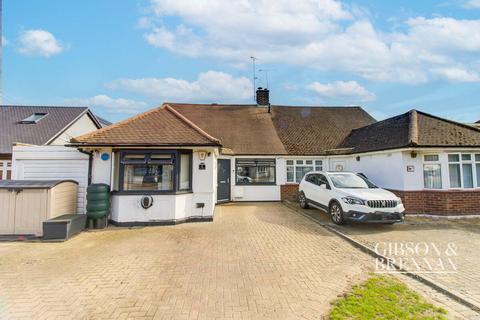 3 bedroom semi-detached bungalow for sale, Dunmow Gardens, West Horndon, CM13