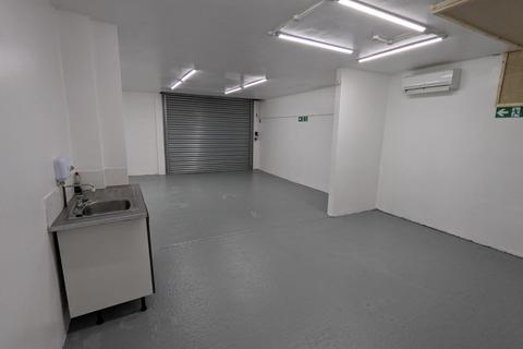 Industrial unit to rent, Unit 1, Sample Oak Lane, Chilworth Guildford, GU4 8QW