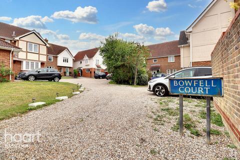 2 Bowfell Court, Langdon Hills, Basildon, SS16 6SU