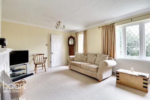 2 Bowfell Court, Langdon Hills, Basildon, SS16 6SU