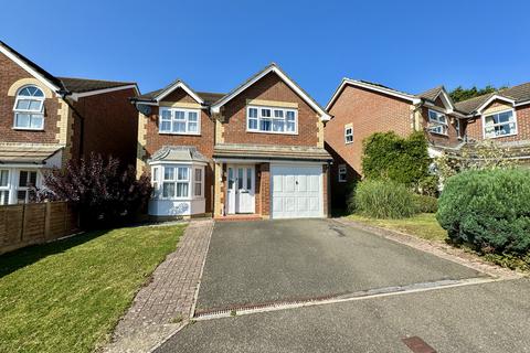 4 bedroom detached house for sale, Darwell Drive, Stone Cross, Pevensey, East Sussex, BN24